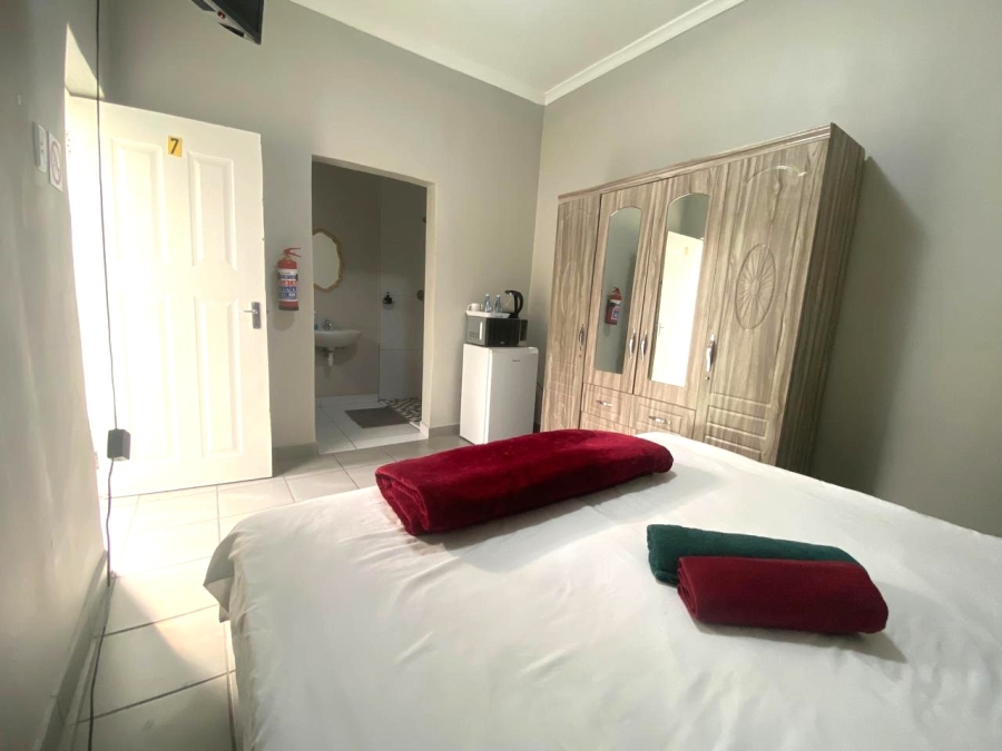 12 Bedroom Property for Sale in Newton Park Eastern Cape